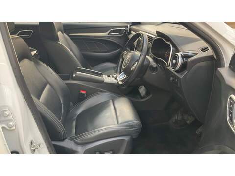 MG MG ZS Exclusive - U5753