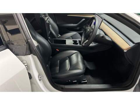 Tesla Model 3 Long Range - U5757