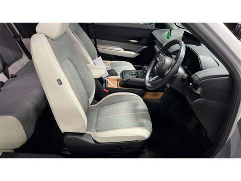 Mazda MX-30 Sport Lux - U5773