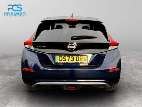 Nissan Leaf N-Connecta - U5786