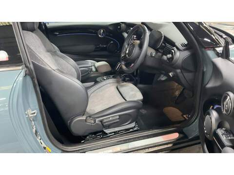 MINI Electric Hatch Cooper SE Multitone Edition - U5807