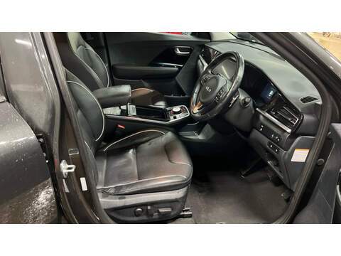 Kia Niro 3 - U5875
