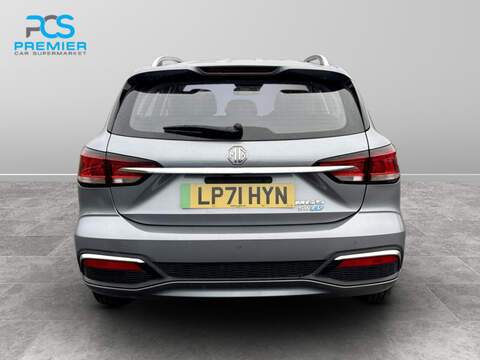 MG MG5 Exclusive Long Range - U5896