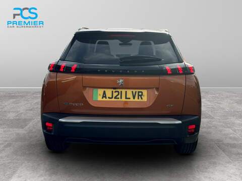 Peugeot E-2008 GT - U5910