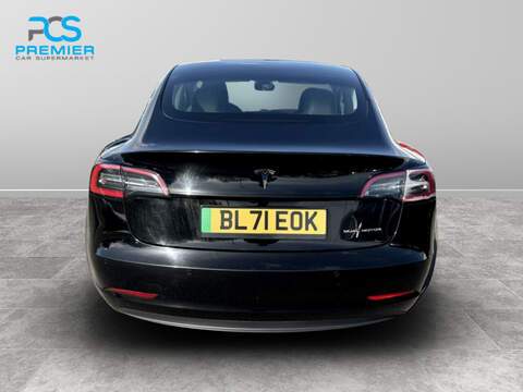 Tesla Model 3 Long Range - U5911