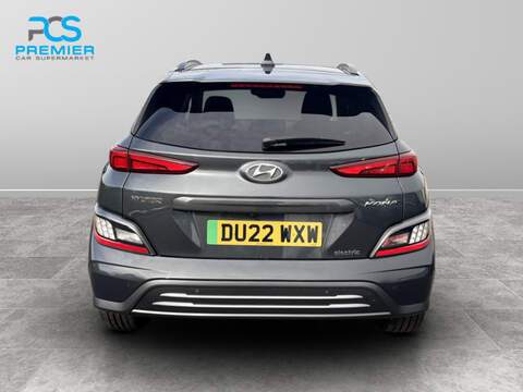 Hyundai KONA Premium - U5924