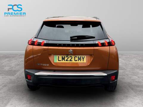 Peugeot E-2008 Allure Premium - U5931