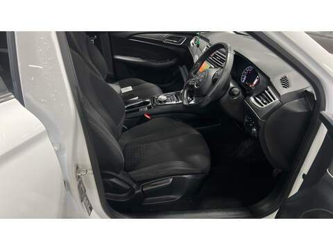 MG MG5 Excite Long Range - U5939