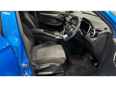 MG MG ZS SE - U5952