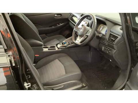 Nissan Leaf N-Connecta - U5960