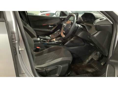 Peugeot E-2008 Active Premium - U5961