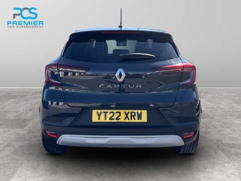 Renault Captur TCe Iconic - U6007