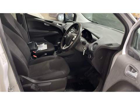 Ford Transit Courier EcoBoost Trend - U6084
