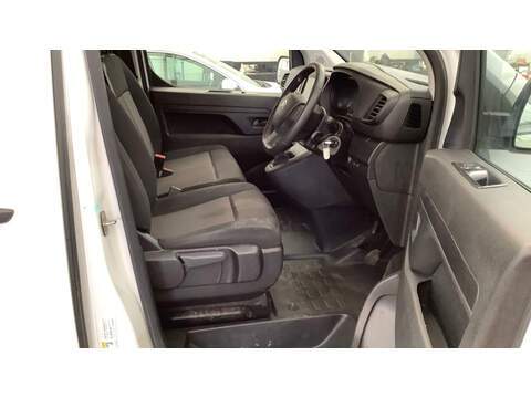 Citroen Dispatch BlueHDi 1000 Enterprise Edition M - U6106