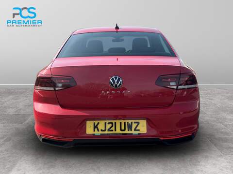 Volkswagen Passat TSI EVO SEL - U6112