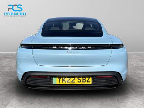 Porsche Taycan Performance Plus - U6220