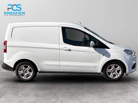 Ford Transit Courier EcoBoost Limited - U6277