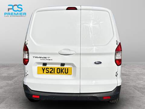 Ford Transit Courier EcoBoost Limited - U6277