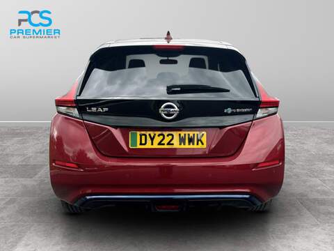 Nissan Leaf N-Connecta - U6302