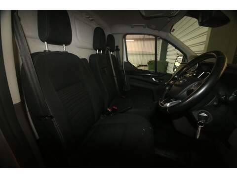 Ford Transit Custom 280 EcoBlue Limited - U6384