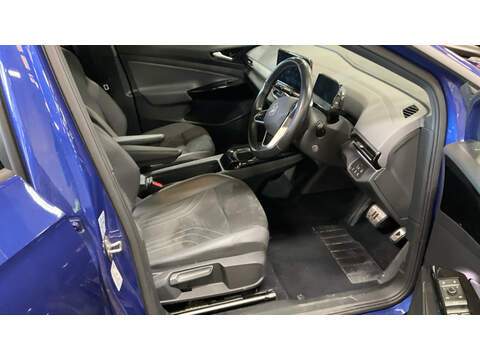 Volkswagen ID.4 Pro Performance Life - U6390