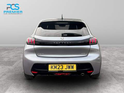Peugeot 208 PureTech GT - U6503