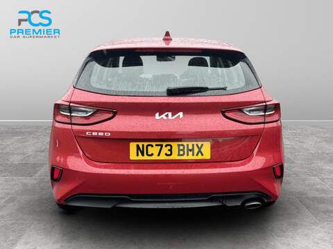 Kia Ceed T-GDi 2 - U6520