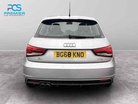 Audi A1 TFSI S line - U6566