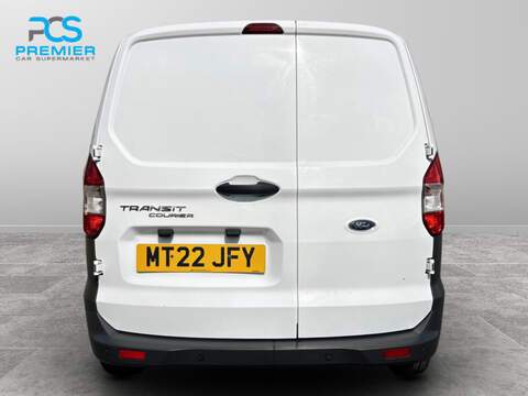 Ford Transit Courier EcoBoost Leader - U6662