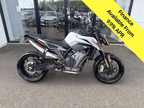 KTM 790 Duke 754 Naked Petrol Manual Euro 5 (76 ps)