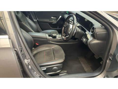 Mercedes-Benz A Class A200d AMG Line - U7033