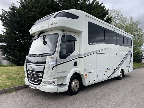 PRB R220 Auto 4.5 Livestock carrier Automated Diesel