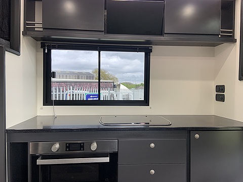 PRB R220 Auto 4.5 Livestock carrier Automated Diesel