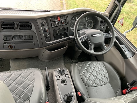 PRB R220 Auto 4.5 Livestock carrier Automated Diesel