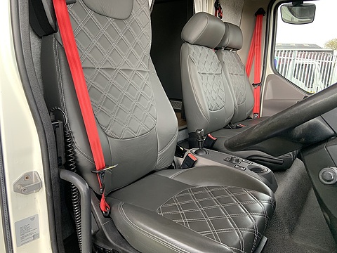 PRB R220 Auto 4.5 Livestock carrier Automated Diesel