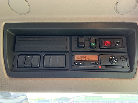 PRB R220 Auto 4.5 Livestock carrier Automated Diesel