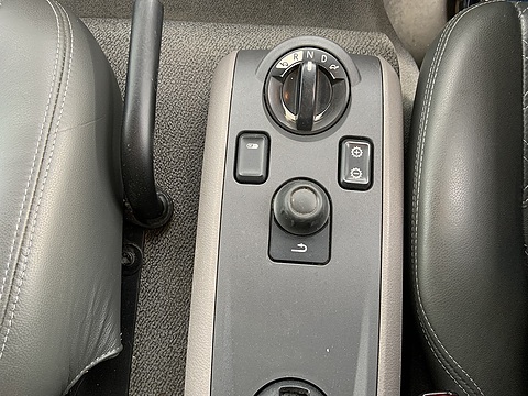 PRB R220 Auto 4.5 Livestock carrier Automated Diesel