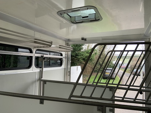 PRB R183 4.5 Livestock Carrier Manual Diesel