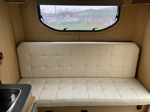 Boxer Zuckoff 440 Day Livestock Carrier 2.2 Manual Diesel