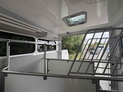 PRB R160 Compact 4.5 Livestock Carrier Automated Diesel