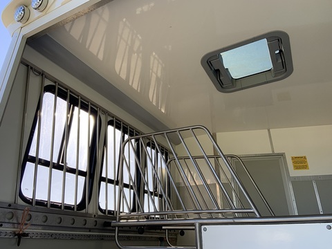 PRB R156 10.0 Livestock Carrier Automated Diesel