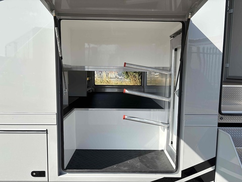 PRB R176 4.5 Livestock Carrier Automated Diesel