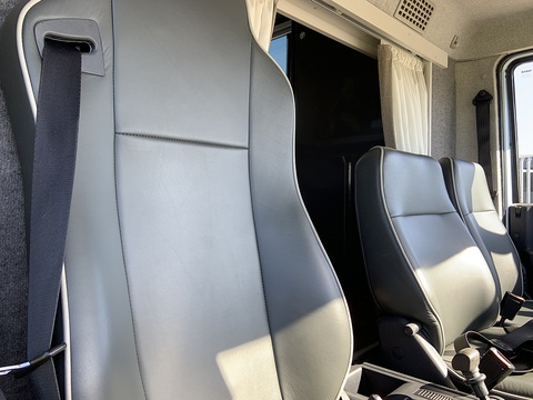 PRB R160 3.9 Livestock Carrier Semi Auto Diesel