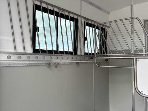 PRB R170 4.5 Livestock Carrier Automated Diesel