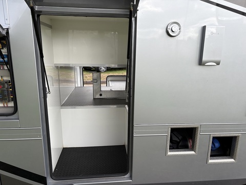 PRB R170 4.5 Livestock Carrier Automated Diesel