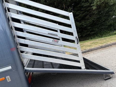 PRB R266 Pop out 6.7 Livestock Carrier Manual Diesel