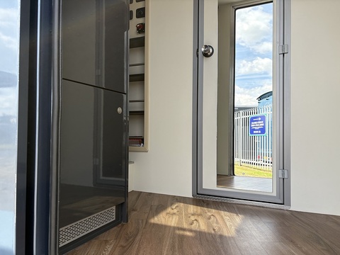 PRB R266 Pop out 6.7 Livestock Carrier Manual Diesel