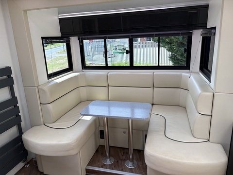 PRB R266 Pop out 6.7 Livestock Carrier Manual Diesel