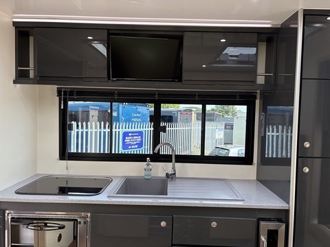 PRB R266 Pop out 6.7 Livestock Carrier Manual Diesel