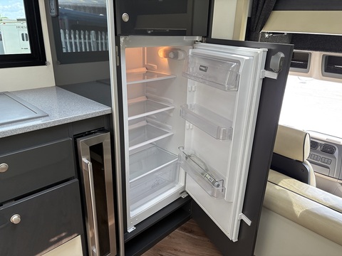 PRB R266 Pop out 6.7 Livestock Carrier Manual Diesel